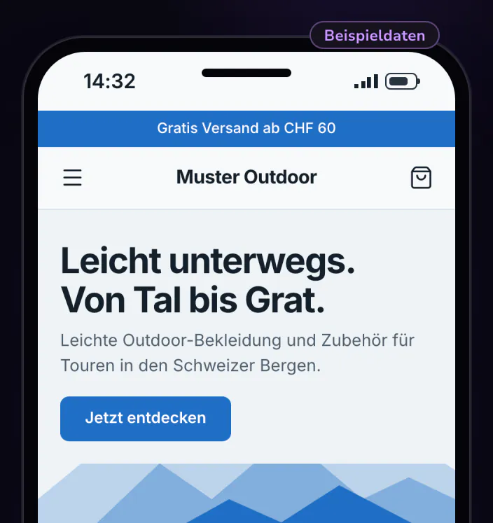 Ecomone AI Shop-Builder: die fertig gebaute Startseite des fiktiven Shops ‹Muster Outdoor› mit dem Titel ‹Leicht unterwegs. Von Tal bis Grat.›, dem Knopf ‹Jetzt entdecken› und einem Bergbild. Nachgestellter Ablauf, Beispieldaten.